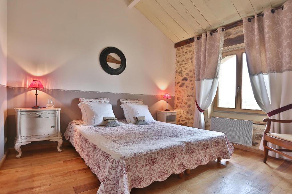 Chambres D'Hotes Leone Haute Saint-Avit-Rivière Стая снимка